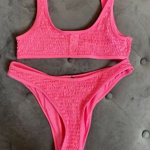 Kendall & Kylie Bikini